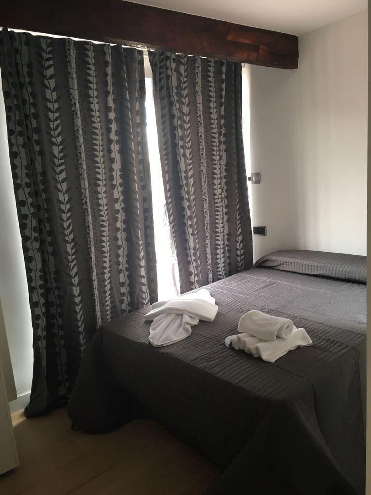 Hostal Inter Plaza Mayor Madrid Dış mekan fotoğraf